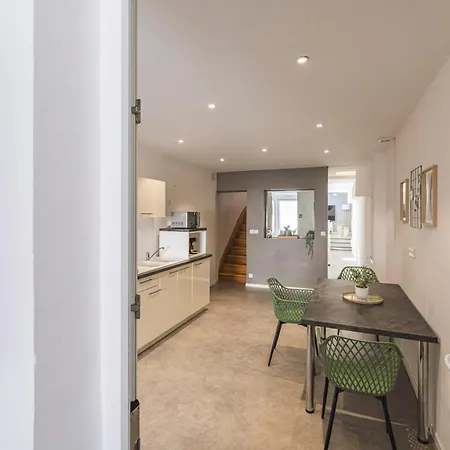 Nyaraló Tys Home, Maison Spacieuse Avec Parking