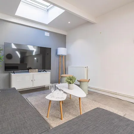 Tys Home, Maison Spacieuse Avec Parking Holiday home