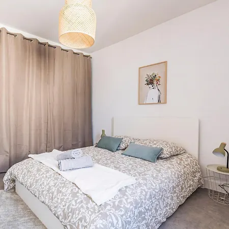 Prázdninový dům Tys Home, Maison Spacieuse Avec Parking *