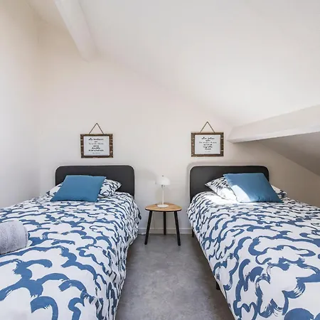 Tys Home, Maison Spacieuse Avec Parking Prázdninový dům Remeš